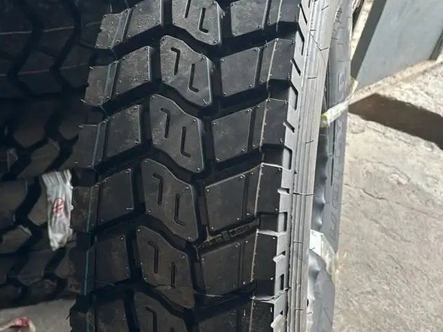 Покрышки 8.25 R16 Ovation, Душанбе