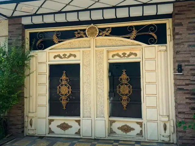 2-комн. квартира, 3 этаж, 91м², Шохмансур, Душанбе