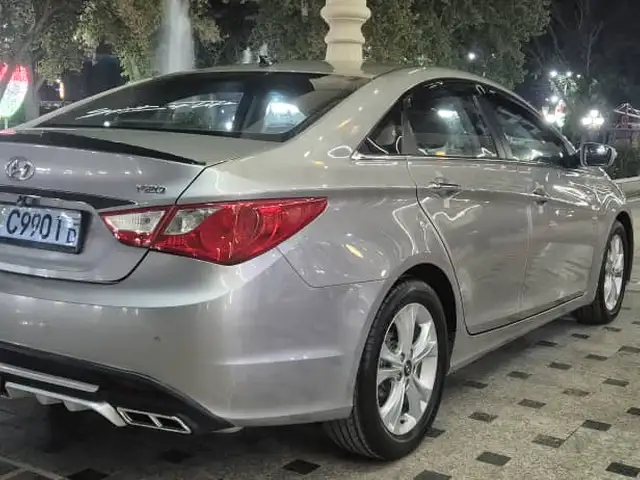 Hyundai Sonata, 2010, Худжанд - 3