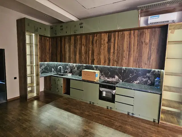 4-этажный, 8 комнатный дом, 650 м², Испечак, Душанбе