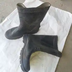 Резиновые сапоги, Душанбе