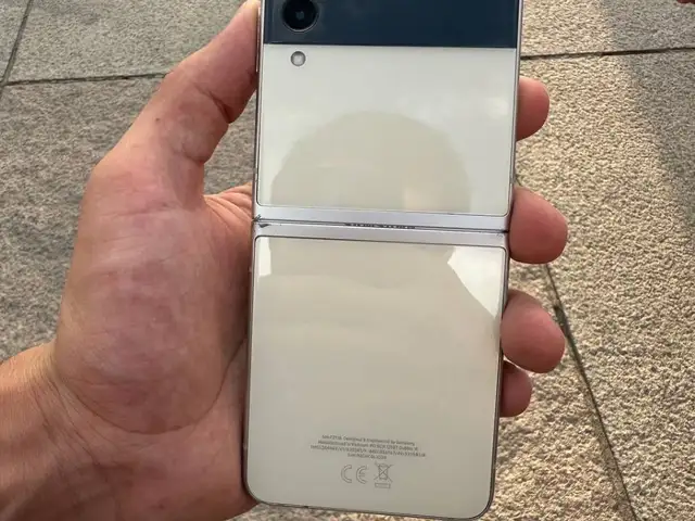 Samsung galaxy zflip, Душанбе