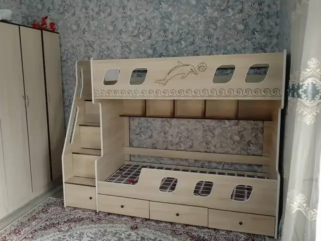 Двухъярусная кровать, Душанбе